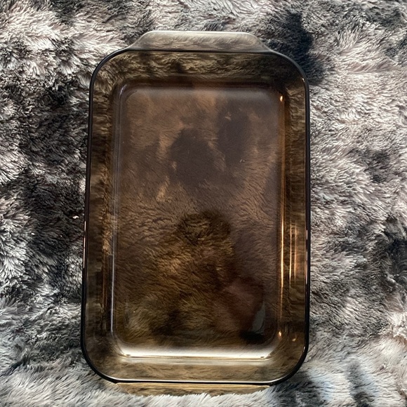 Pyrex Amber Brown Glass Baking Pan
Casserole Dish - Picture 3 of 12